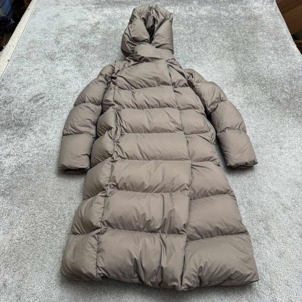 Aritzia Babaton The Duvet 700+ Goose Down Puffer Coat Womens 2XS Taupe Long Ski